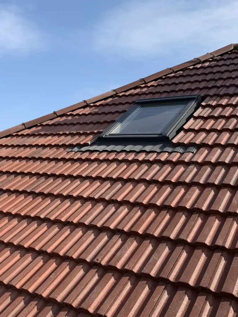 roof-windows-skylights-upminster