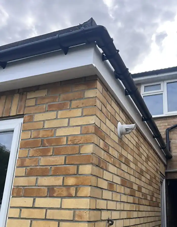 when-does-guttering-need-repair-or-replacement
